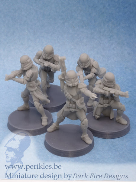 Airborne Squad (5x 35mm wargaming miniatures)