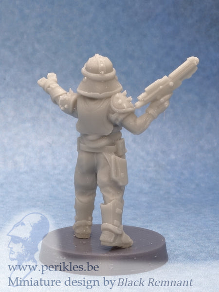 Alien Pirate (35mm wargaming miniature)
