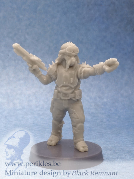 Alien Pirate (35mm wargaming miniature)