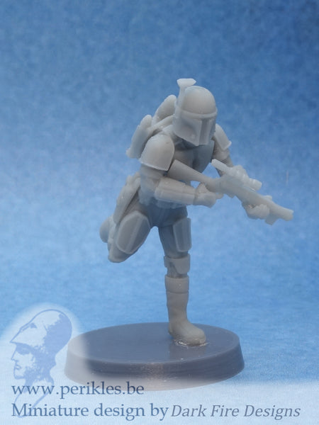 Multipart Blackwatch Squad (5x 35mm wargaming miniatures)