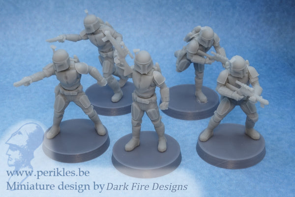 Multipart Blackwatch Squad (5x 35mm wargaming miniatures)