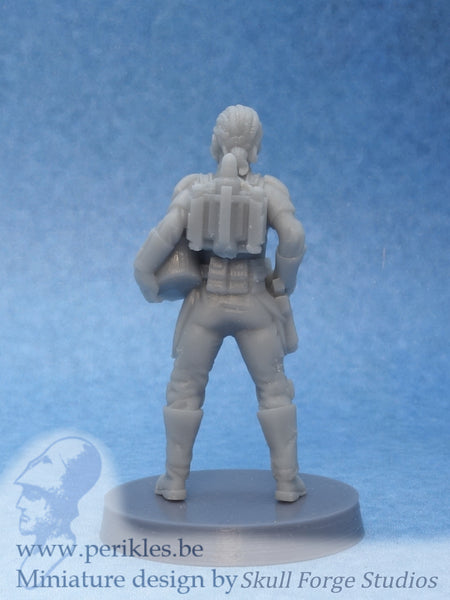 Female Exiled Valkyrie (35mm wargaming miniature)