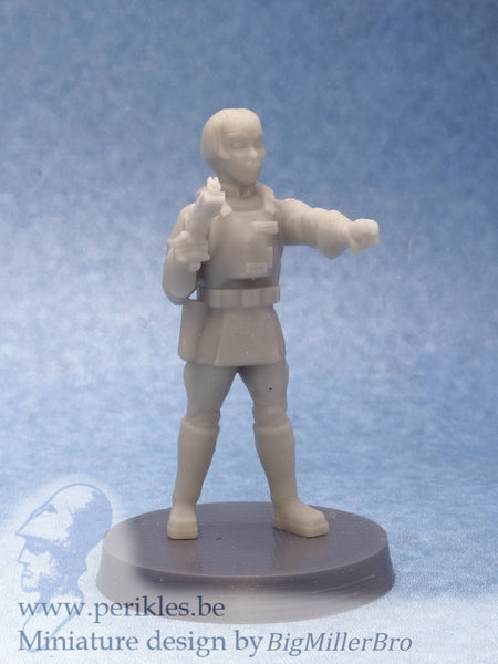 Female Governor (35mm wargaming miniature)