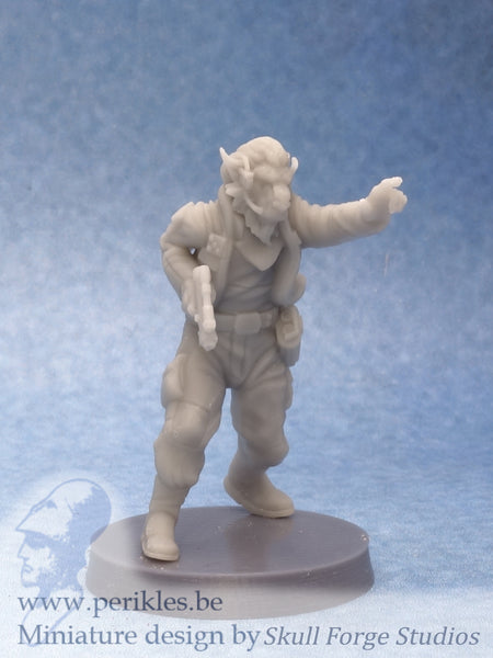 Insurgent Field Commander (35mm wargaming miniature)