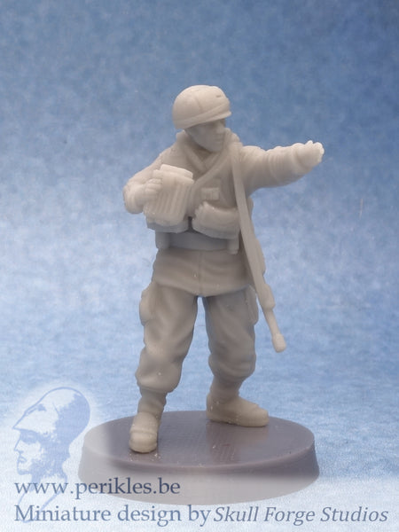 Insurgence Ordnance Team (2x 35mm wargaming miniatures)