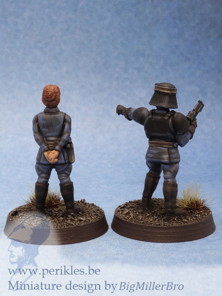 Imperium Officers (2x 28mm wargaming miniatures)
