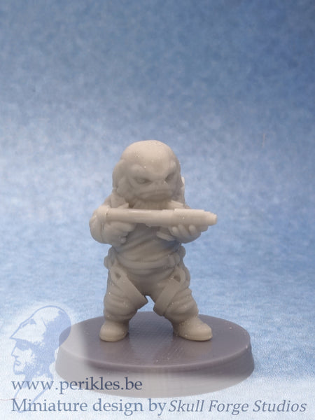 Shortstack Demolitions Expert (35mm wargaming miniature)