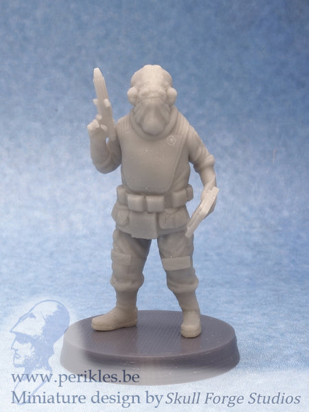 Squid Leaders (2x 35mm wargaming miniatures)