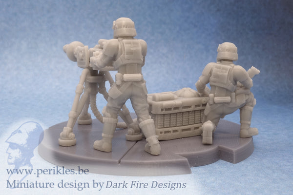Tropical Trooper Repeater Team (35mm wargaming miniature)