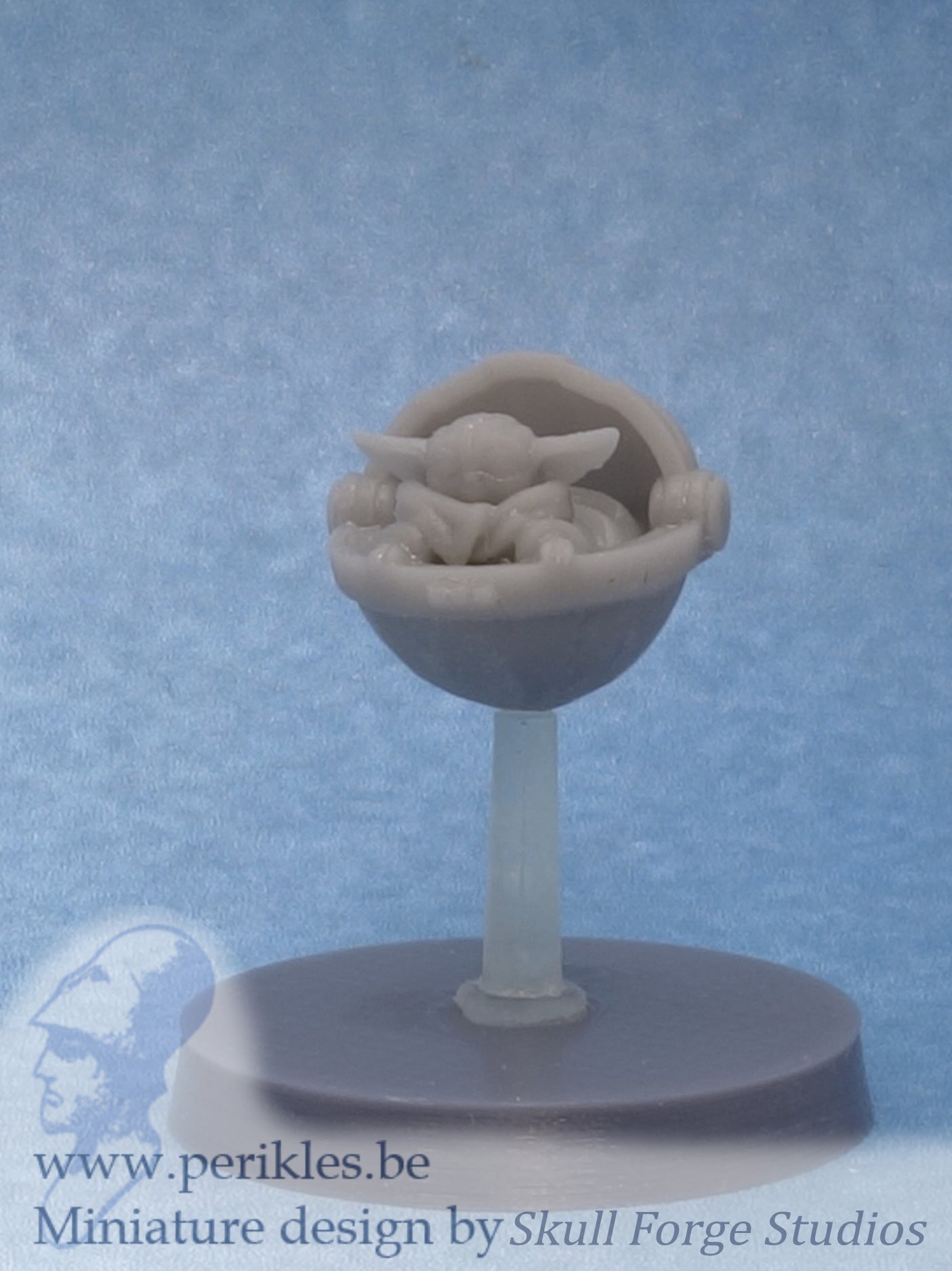 Alien Baby in Pram (35mm wargaming miniature)