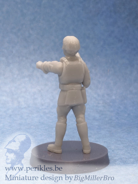 Female Governor (35mm wargaming miniature)